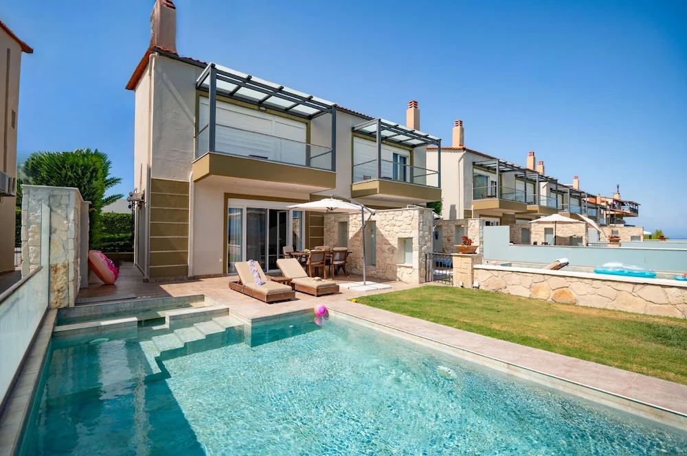 Sunny Villa Dio