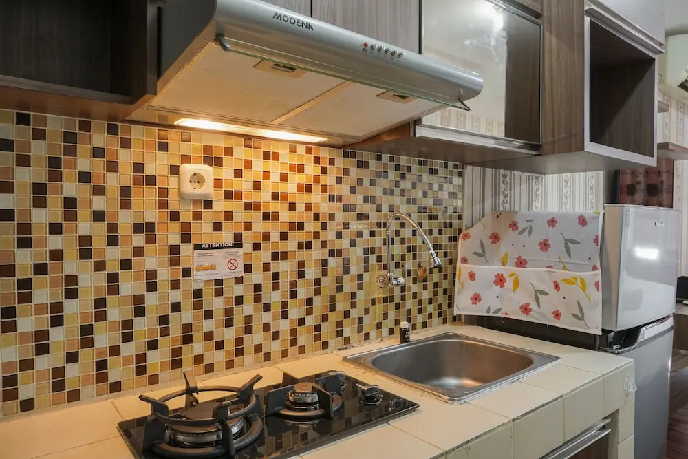Cozy Living Studio Apartment At Belmont Residence Near Puri
