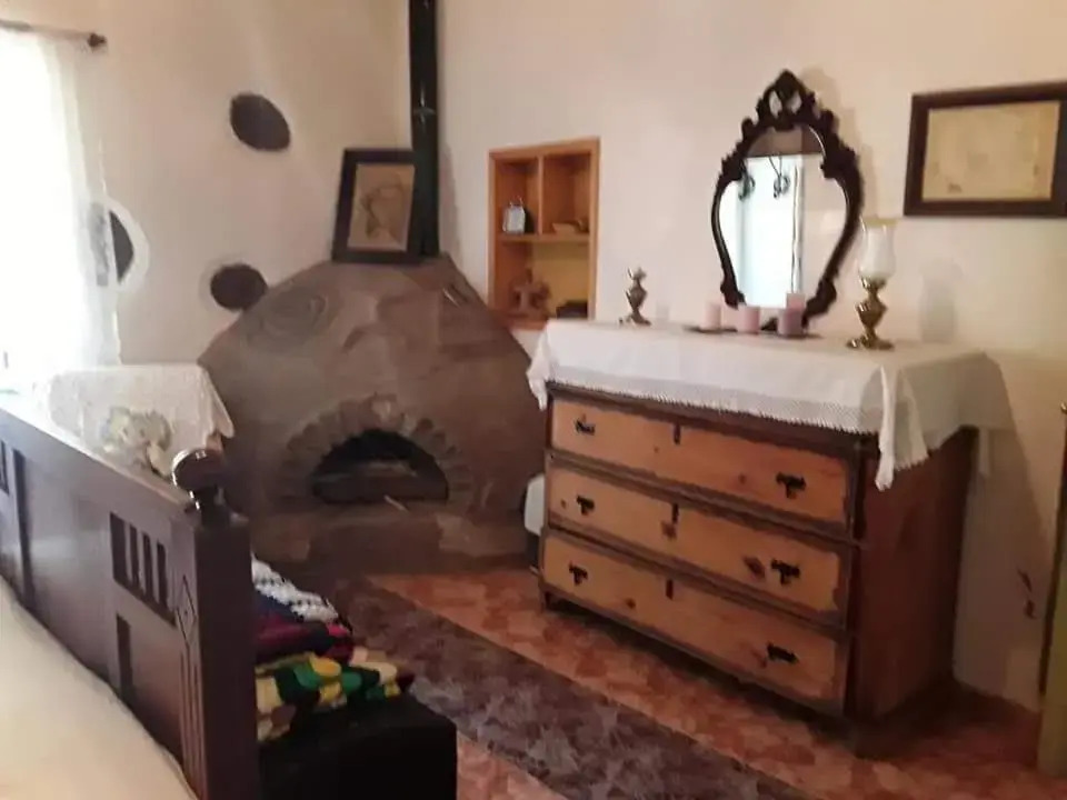 Ecoartejeda CAVE HOUSE
