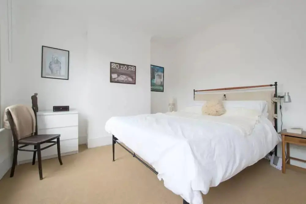 Beautiful 2 Bedroom House in Hackney