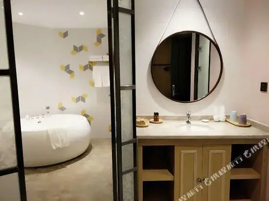 Sanchuan Classic Hotel