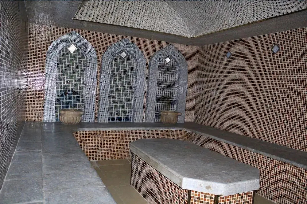 Safar Hotel and Spa