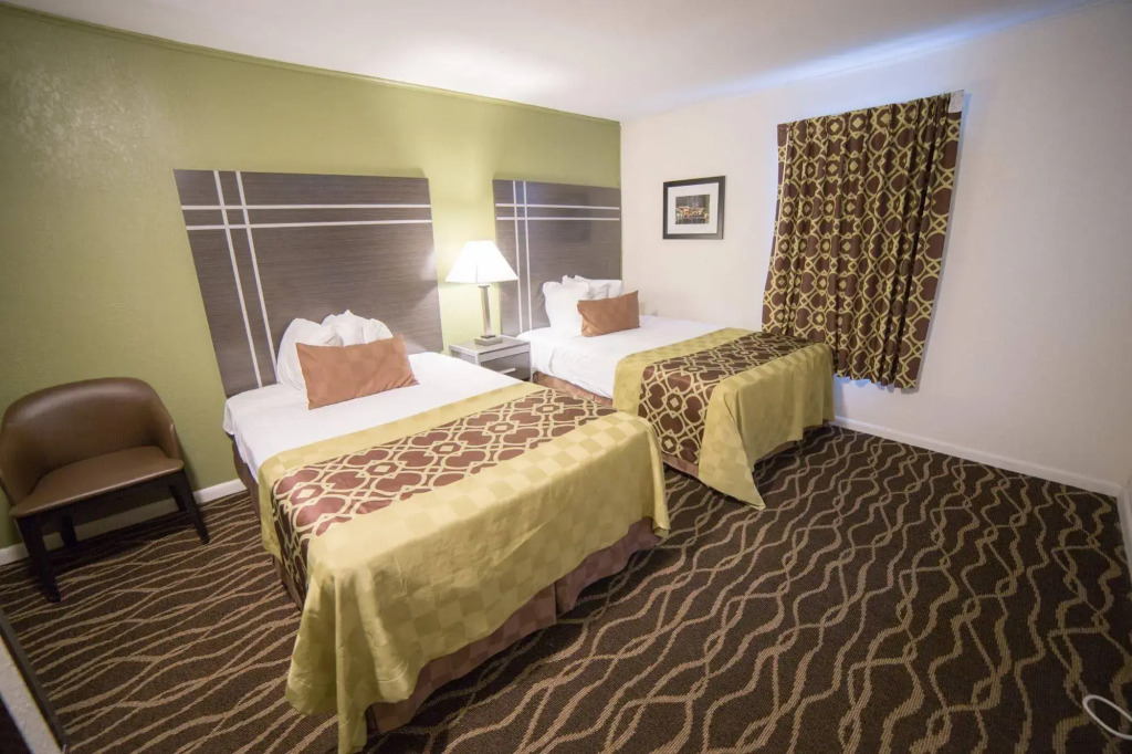 Wildwood Inn