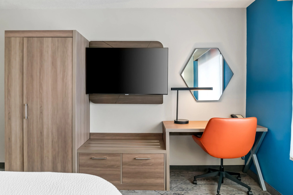 Holiday Inn Express Lapeer by IHG