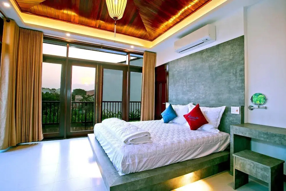 Azumi 01 bedroom balcony 2nd floor Apartment Hoian
