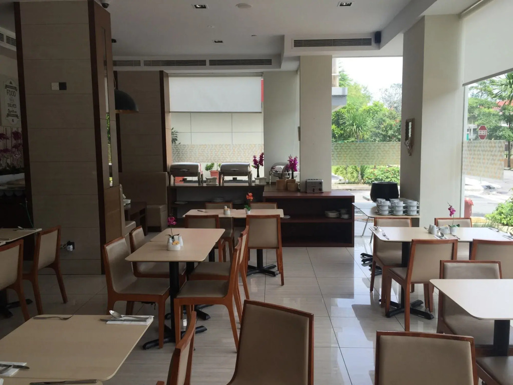 Chaya Hotel
