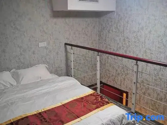 Xinzheng Luhao Boutique Hotel (Huanan City Longhu Jinyi City)