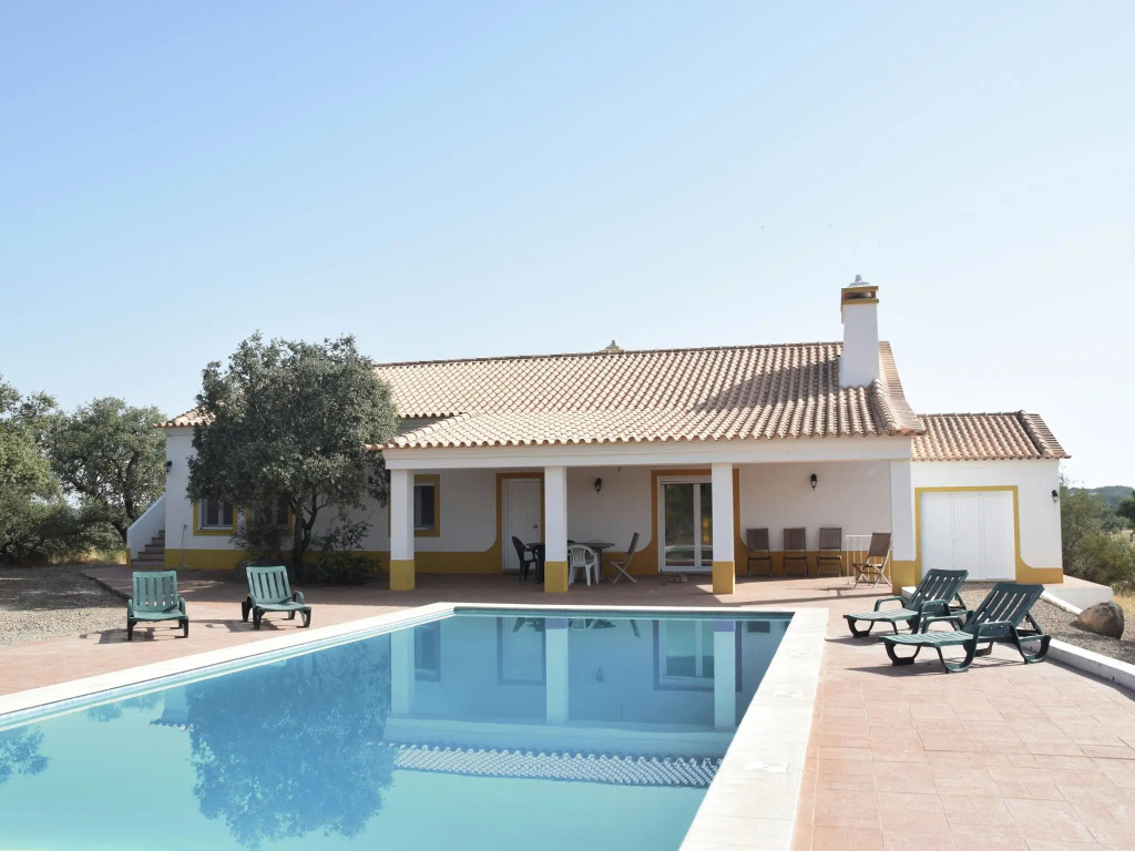 Tranquil Alentejo Villa With Pool