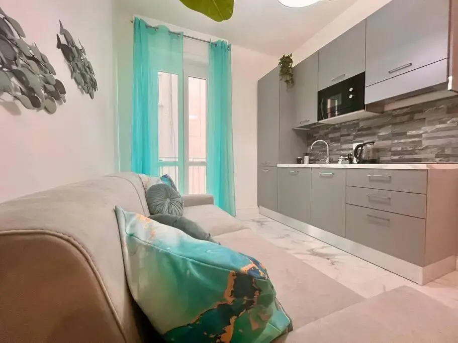 ATLANTIS SUITE - 200 mt from the beach