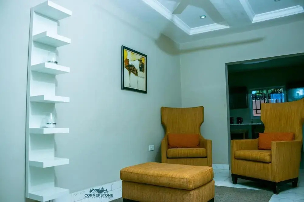 CORNERSTONE APARTMENTS