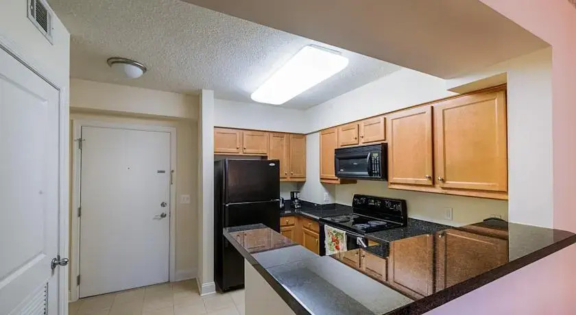The Lincoln Apartment