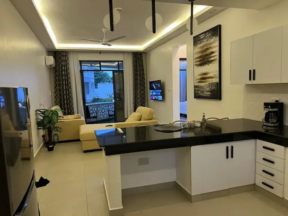 Nyali Beachfront Apartments Baobab waves