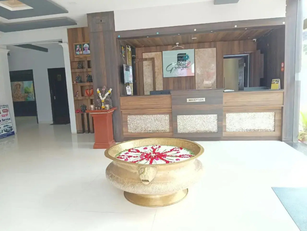 Hotel PBS Grand By AMOGHRAJ