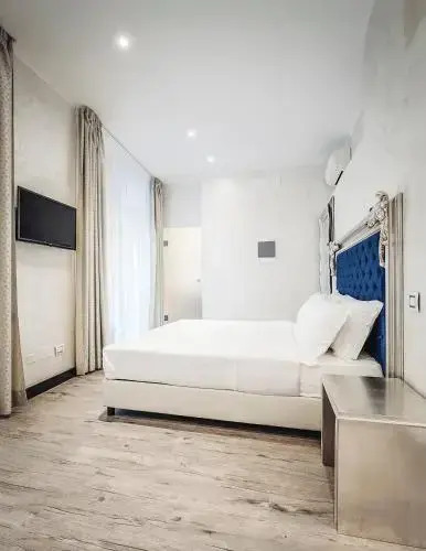 Arena Easy Suites Guesthouse