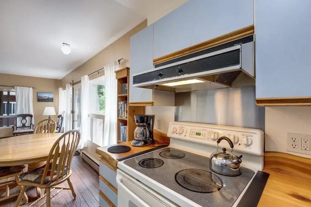 Mt. Baker Lodging Cabin 8 – WIFI, PETS OK, SLEEPS 6! by MBL