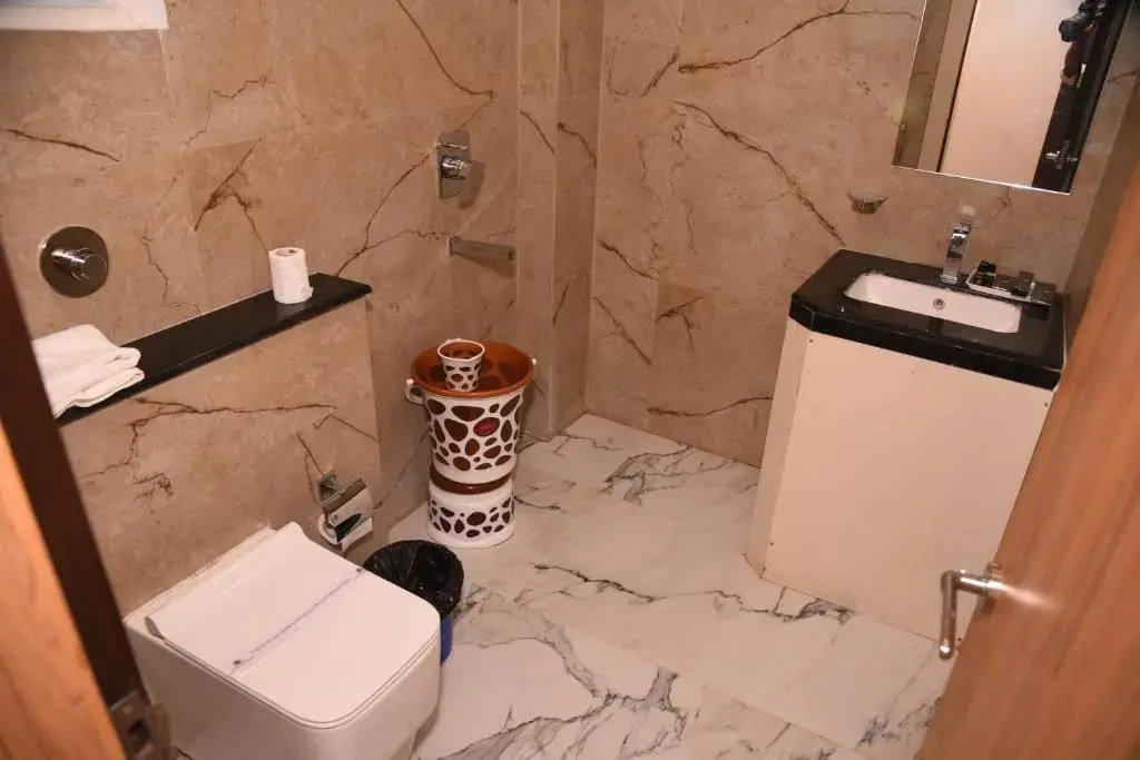 Hotel Ekta International !! 300 Mts From BABA BAIDYANATH DHAM TEMPLE