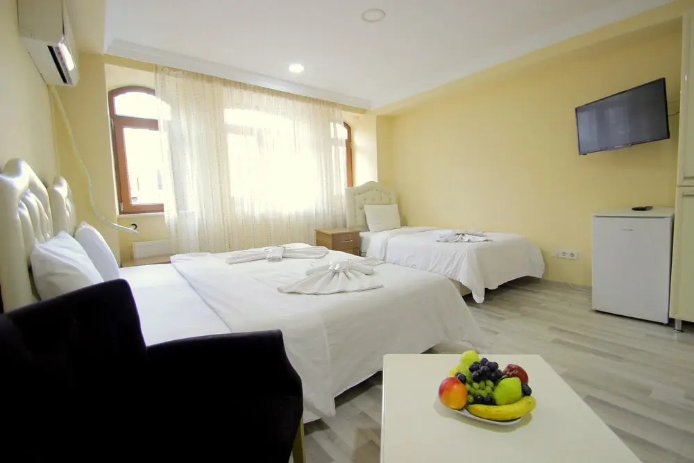 Yasar Hotel