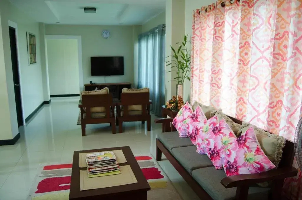 Alan Sr. Residences