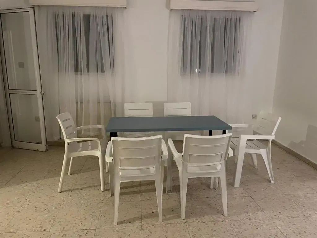 LYKAVITOS 402 Penthouse