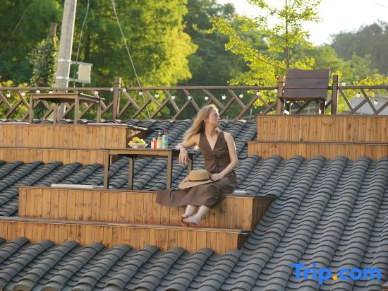 MALT Wheat Field | Stream Trekking & Rooftop Adventure Resort with Starry Pool