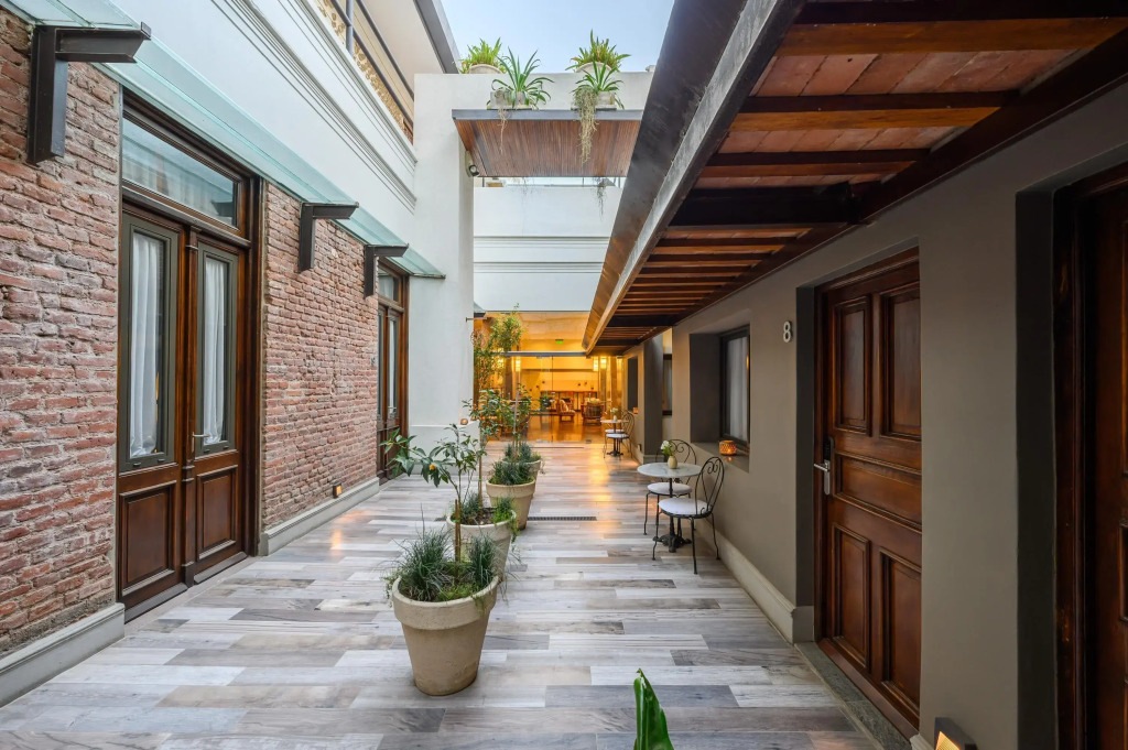 Azur Hotel & Spa