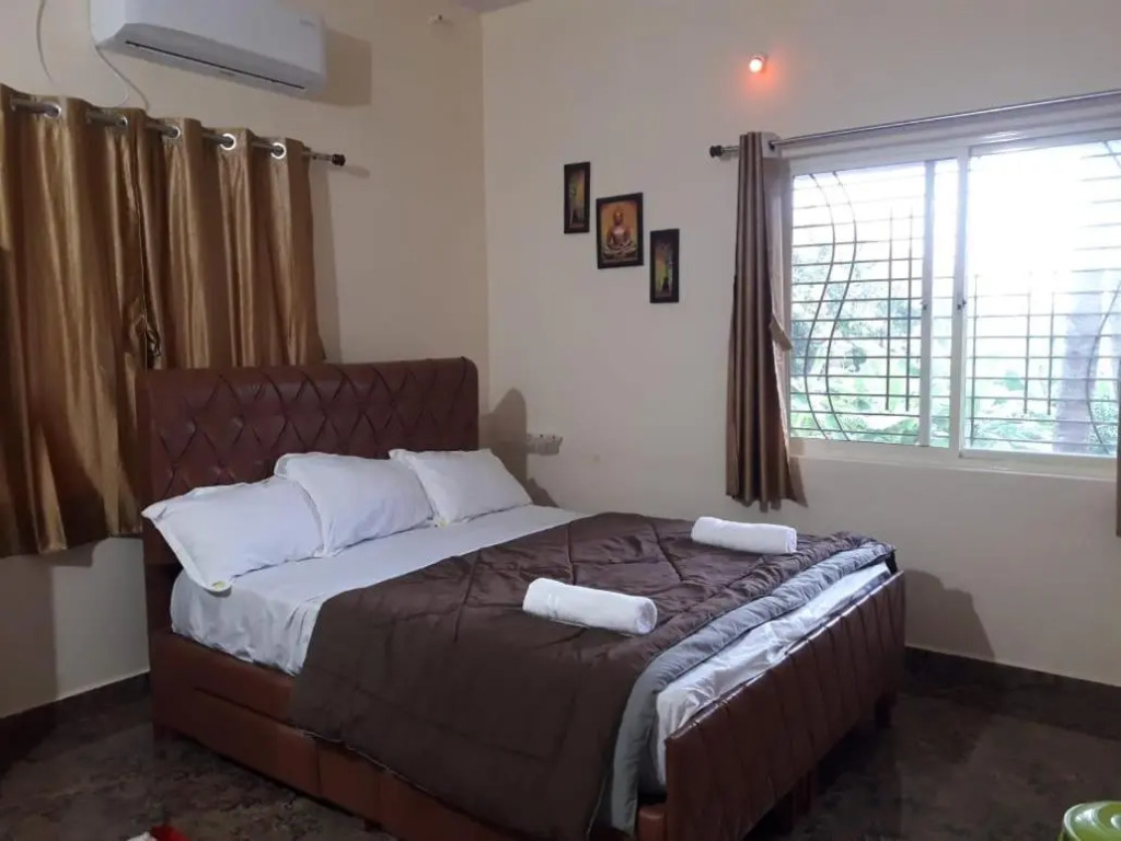 Saptami Hampi Homestay