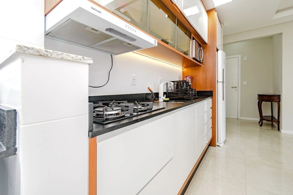 Apartamento c Churrasqueira e 2 Vagas nos Ingleses