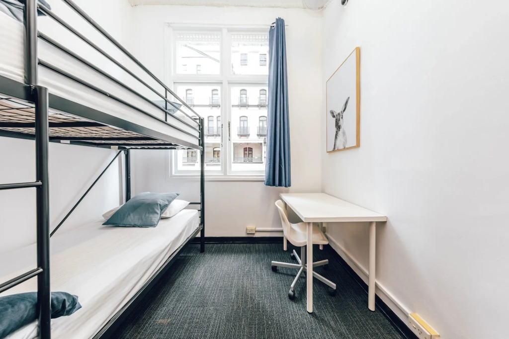 Maze Backpackers - Sydney