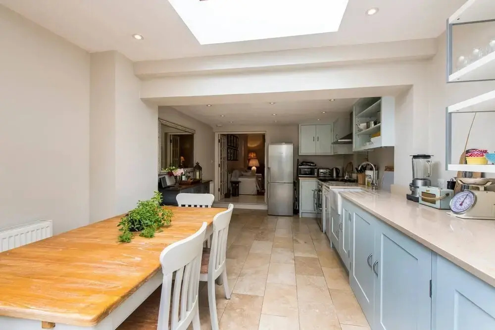 Delightful 2-bed Home, Fulham