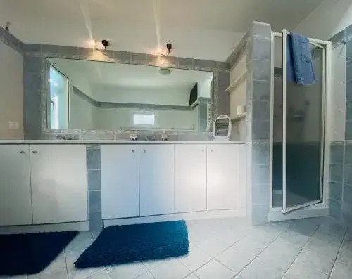 Flat 2 Bedrooms 1 Bathroom - Savona