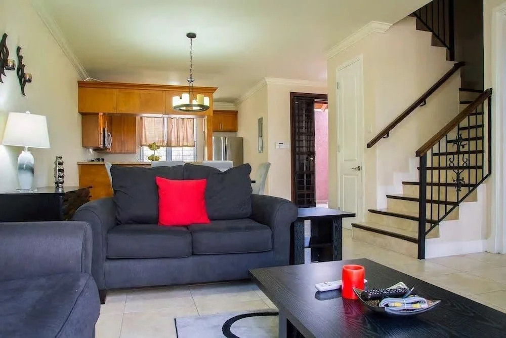 New Kingston Guest Apt at Sonoma Estate