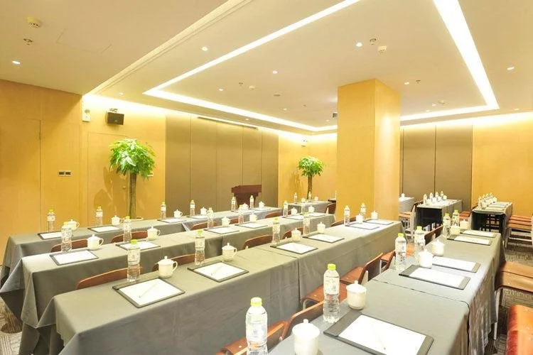 Yitel Collection Hangzhou Binjiang Jiangnan Avenue Baolongcheng