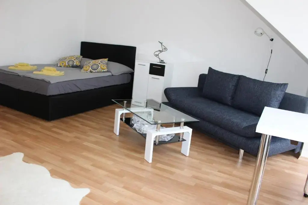ZV-Scholtz Burghausen, Mozartstr.15 AP-52