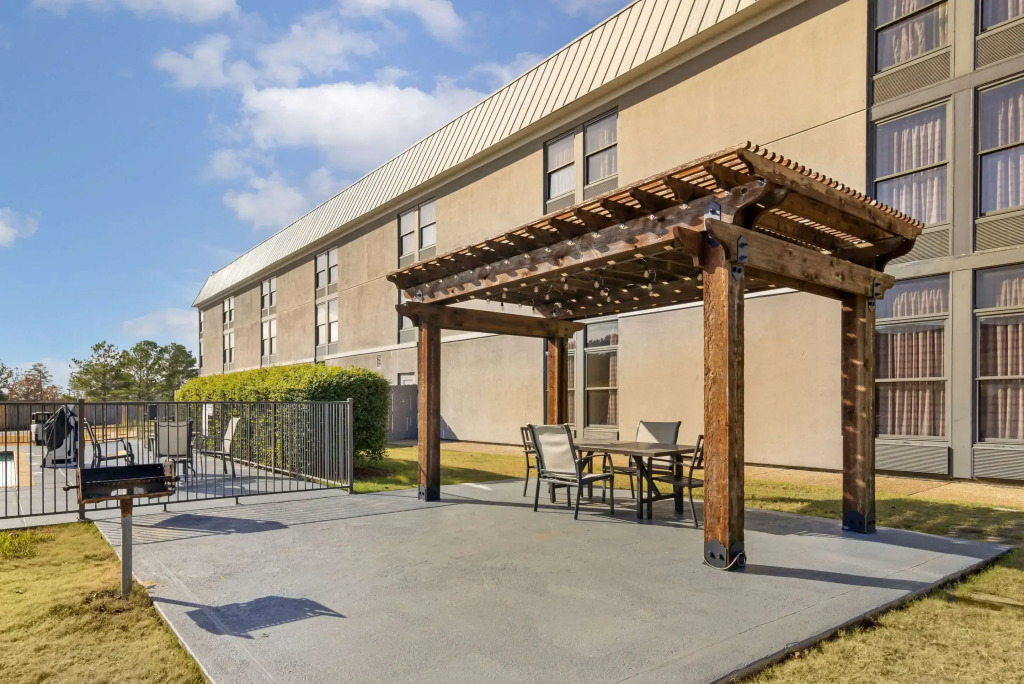 Quality Inn Valley - West Point