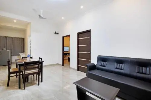 Crystal Lake  Service Apartments