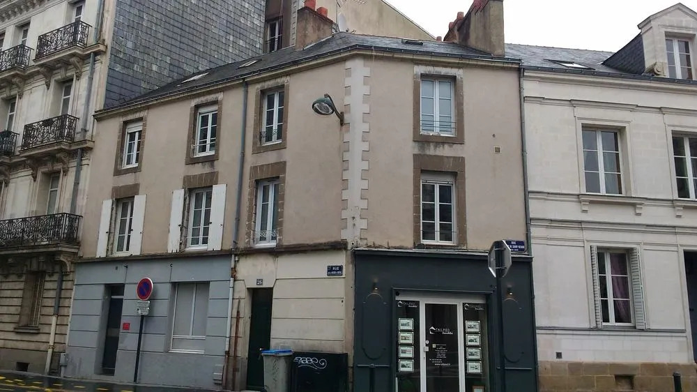 Blue Note Apartment