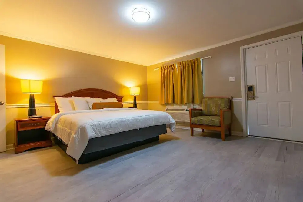 EDEN INN