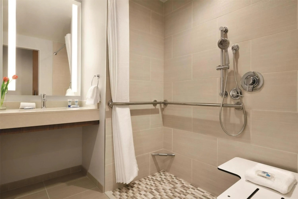 Hyatt House Virginia Beach / Oceanfront