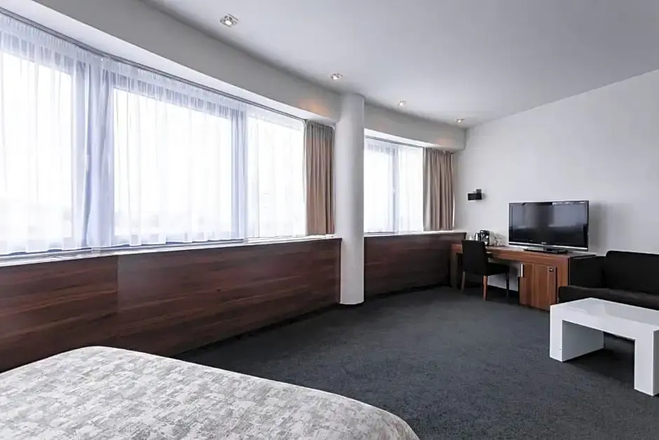 Tempus Club Garni Hotel