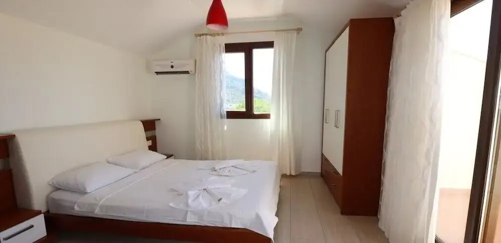 Villa MAS2 by JoyLettings