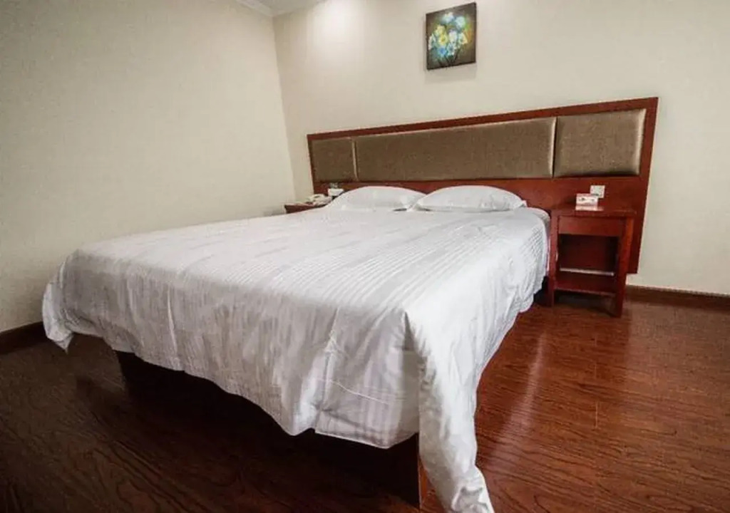 GreenTree Inn Shaoxing Zhuji Railway Station Wangyun West Road Hotel