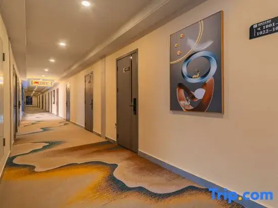 Lidu Happy Apartment (Yunshan Fengjing Plaza)