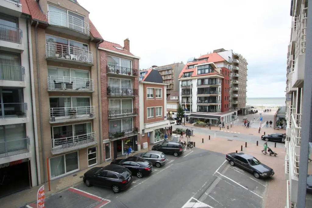 Dolce Vita - zonnig familie appartement met garagebox
