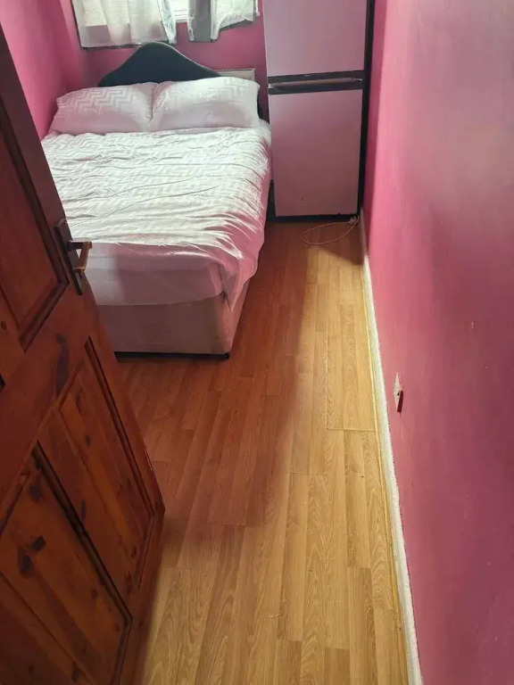6 Guests - 3 Bedrooms - Close to London Center