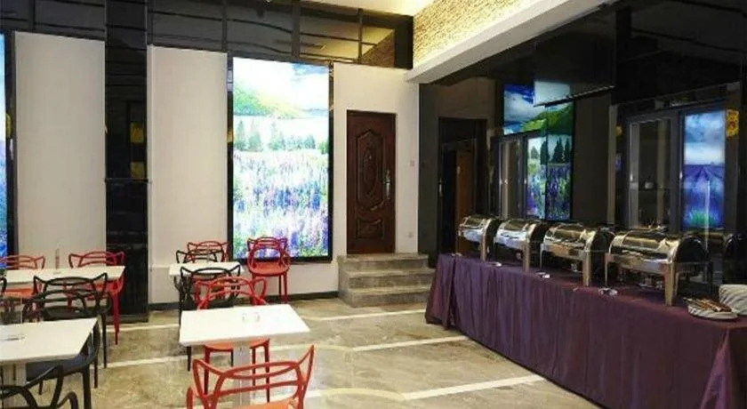 Lavande Hotel Guangzhou Panyu Changlong Zhong Hua Food City Branch