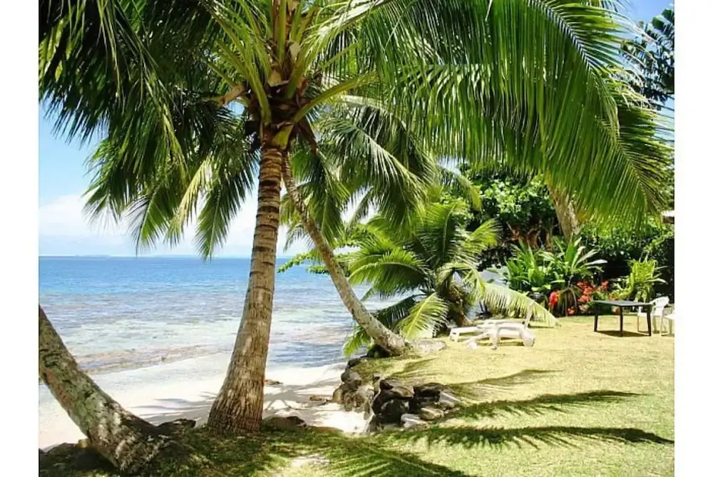 Fare Upu beach front cottage - Moorea