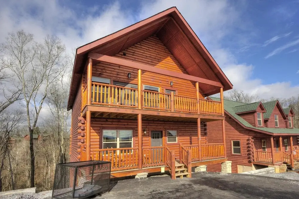 TOT NEW Cabin w/ Indoor Pool & HOT TUB Game Room & Video Wall