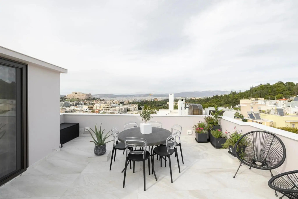102- HiEndAccomodation-TopLocation