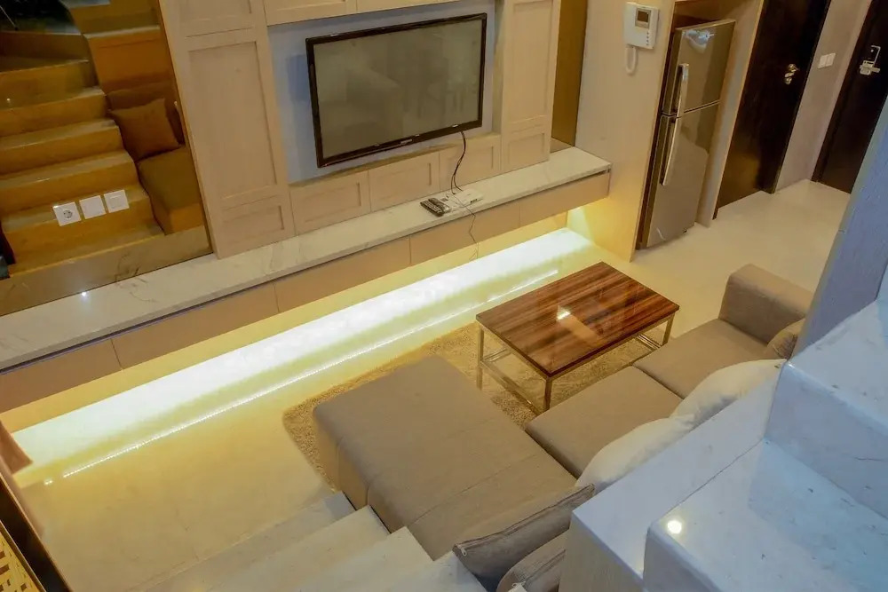 2 Bedrooms Loft Apartment at Satu8 Residence by Travelio