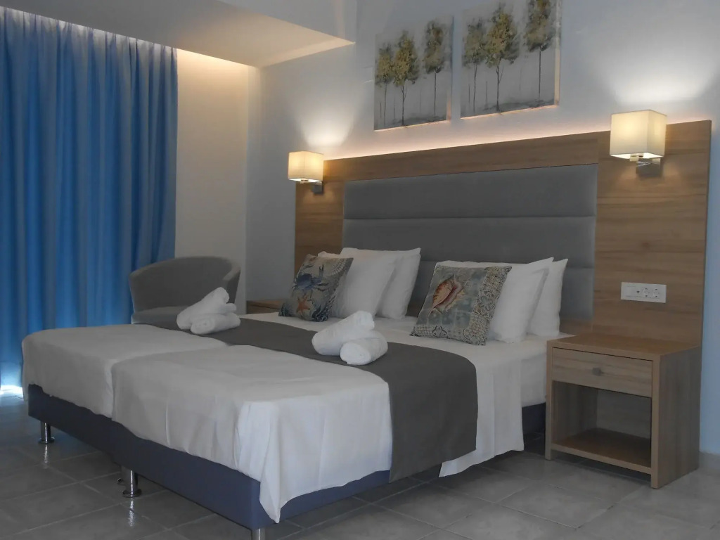 Aristo Apartments